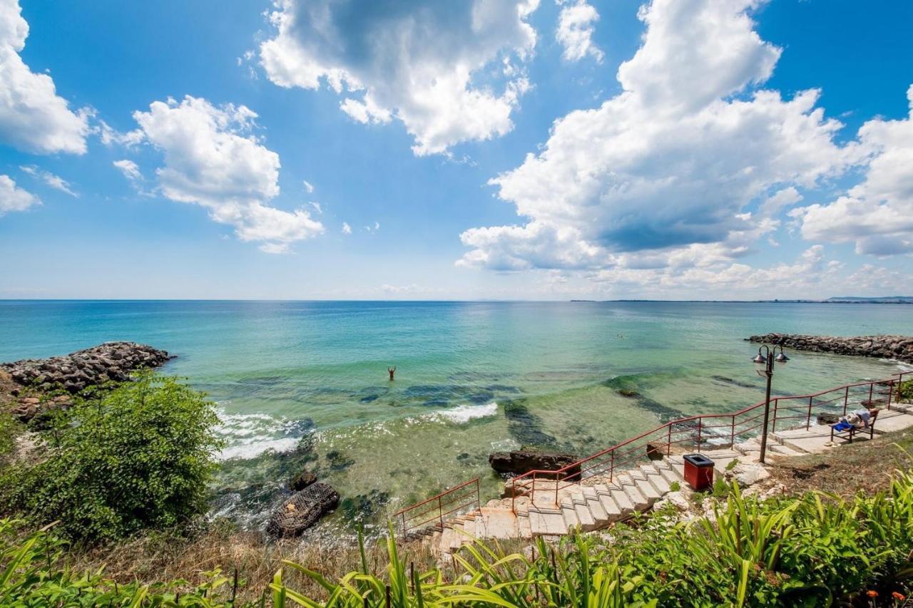 Sea View Panoramic Apartments, Fort Noks Crown Club Sveti Vlas Eksteriør bilde