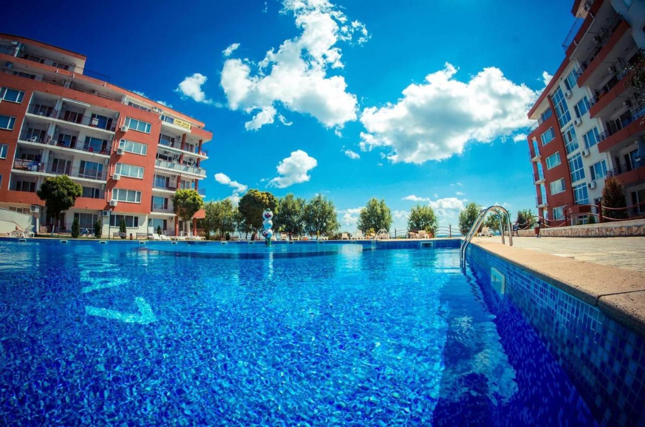 Sea View Panoramic Apartments, Fort Noks Crown Club Sveti Vlas Eksteriør bilde
