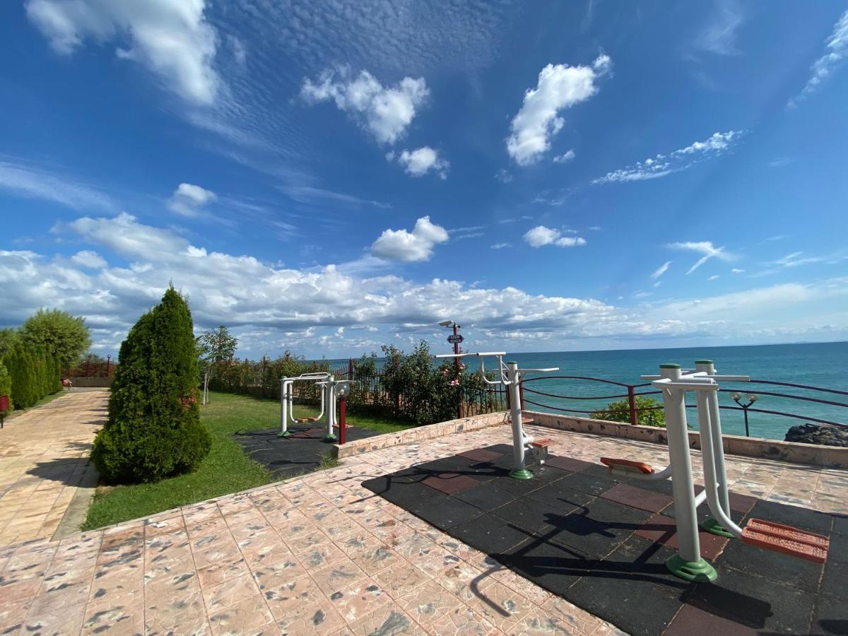 Sea View Panoramic Apartments, Fort Noks Crown Club Sveti Vlas Eksteriør bilde