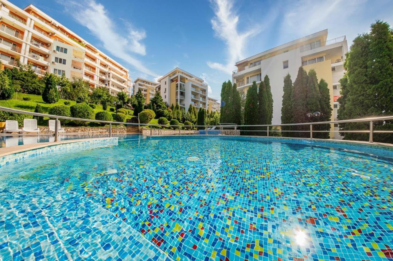 Sea View Panoramic Apartments, Fort Noks Crown Club Sveti Vlas Eksteriør bilde