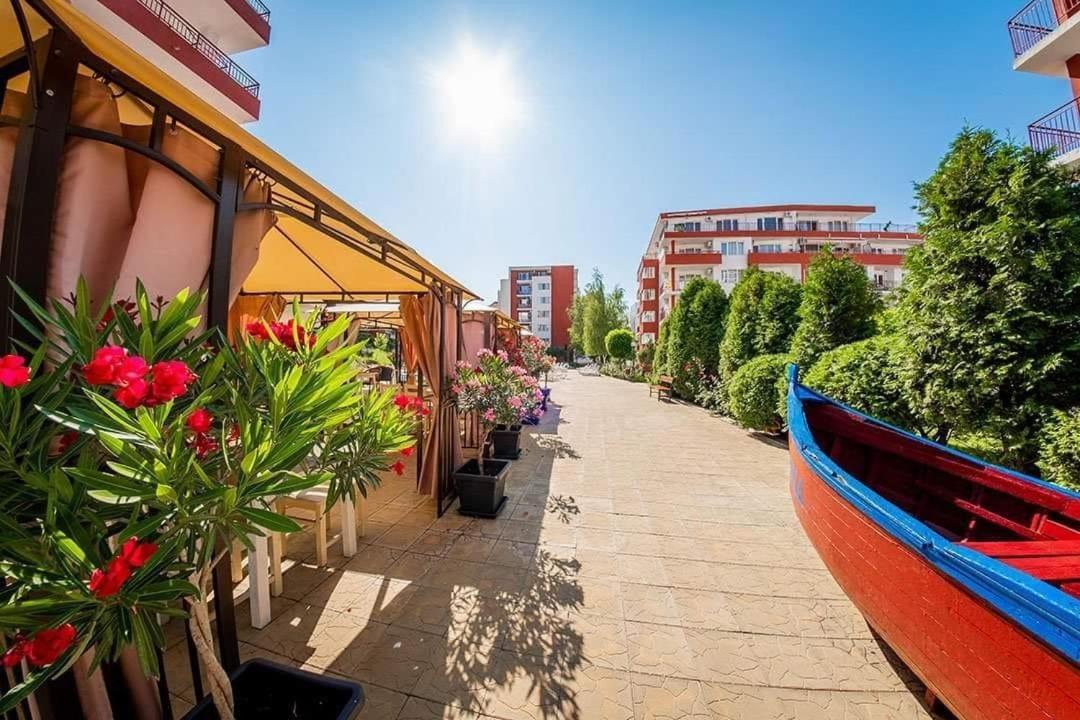 Sea View Panoramic Apartments, Fort Noks Crown Club Sveti Vlas Eksteriør bilde