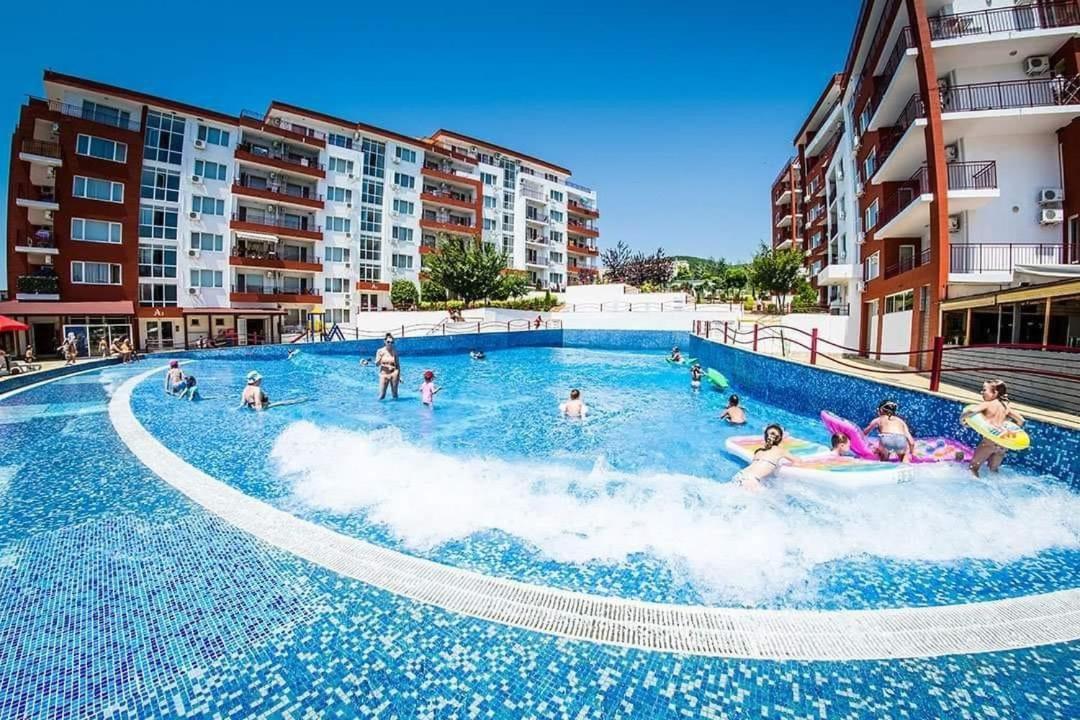 Sea View Panoramic Apartments, Fort Noks Crown Club Sveti Vlas Eksteriør bilde